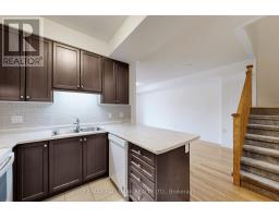 106 Bravo Lane, Newmarket, ON L3X0L3 Photo 11