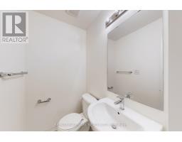 106 Bravo Lane, Newmarket, ON L3X0L3 Photo 16