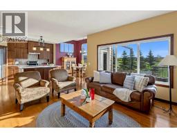 4pc Bathroom - 680 Coopers Square Sw, Airdrie, AB T4B0G7 Photo 9