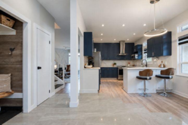 3 4725 221 STREET — photo 3