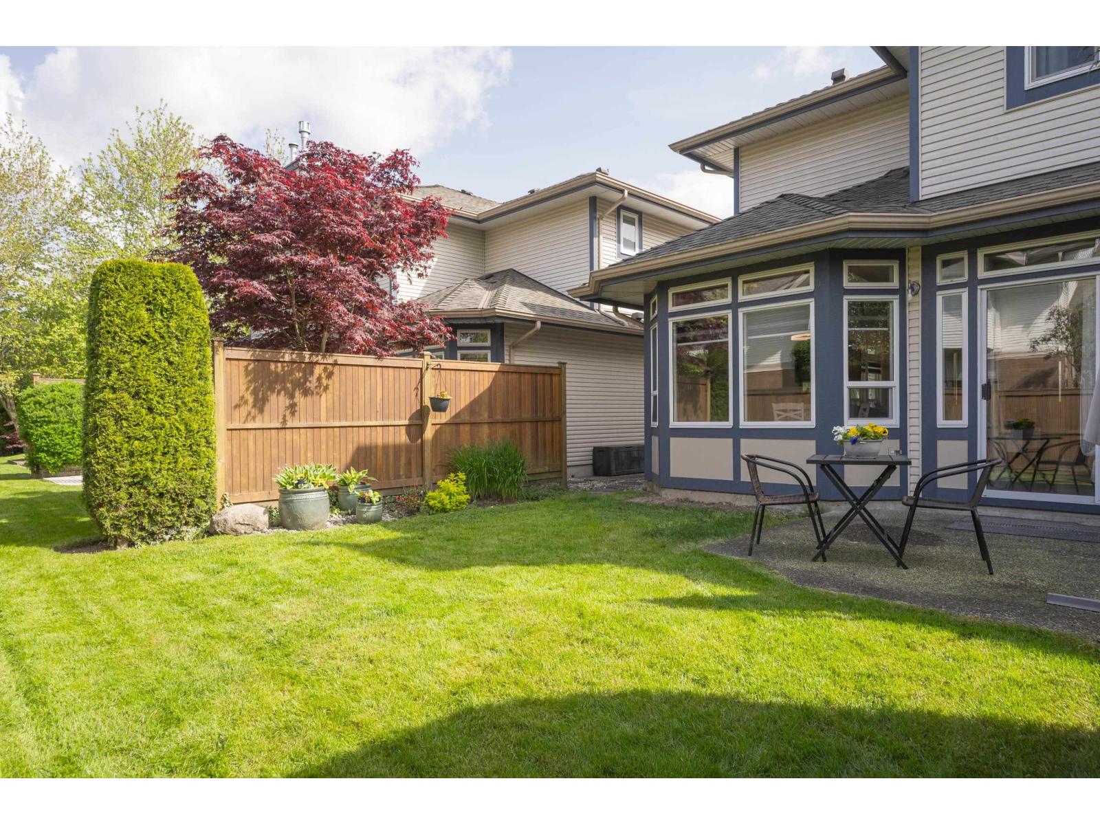 Photo of 3 4725 221 STREET 37
