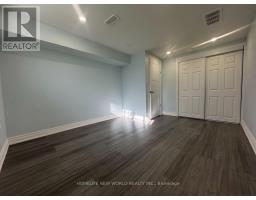 138 Lindylou Road, Toronto, ON M9M2B6 Photo 15