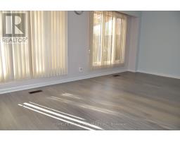 138 Lindylou Road, Toronto, ON M9M2B6 Photo 8