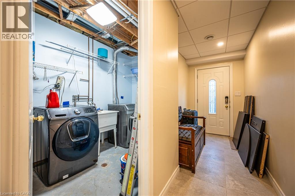 214 MISTY Court Unit# Lower, Kitchener — photo 4