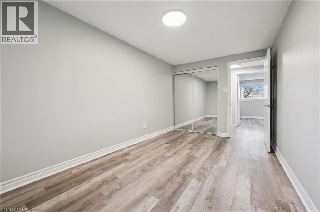 #20 46 CEDARWOODS Crescent - 21