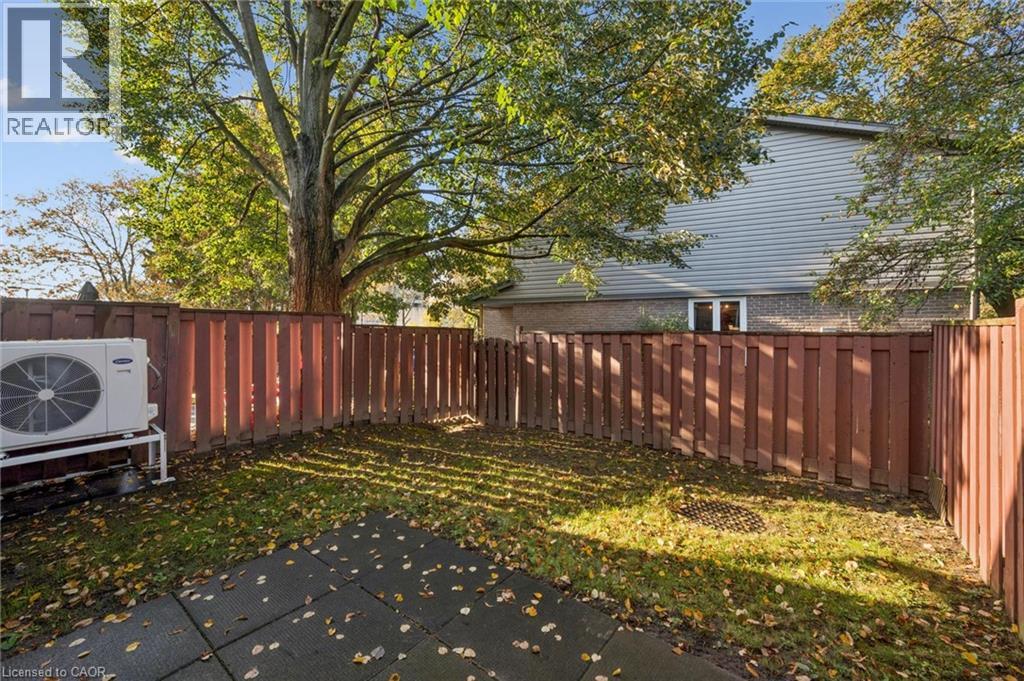 #20 46 CEDARWOODS Crescent - 31