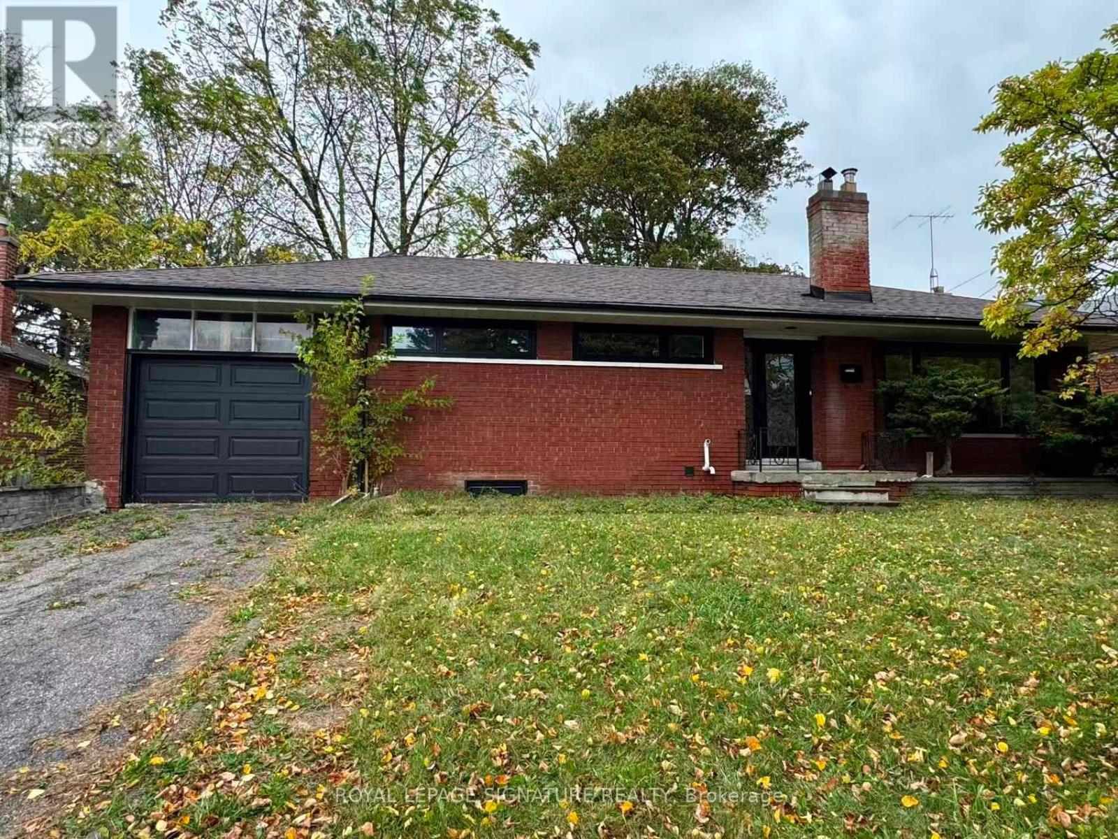120 & 122 EARLTON ROAD, Toronto (Tam O'Shanter-Sullivan) — photo 2