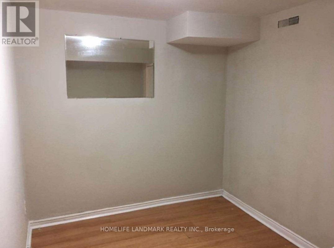 BSMT - 265 ELGIN MILLS WEST ROAD, Richmond Hill (Mill Pond) — photo 8