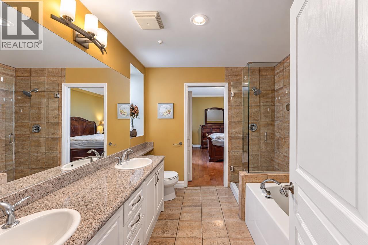 Photo of 2102 3071 GLEN DRIVE 9