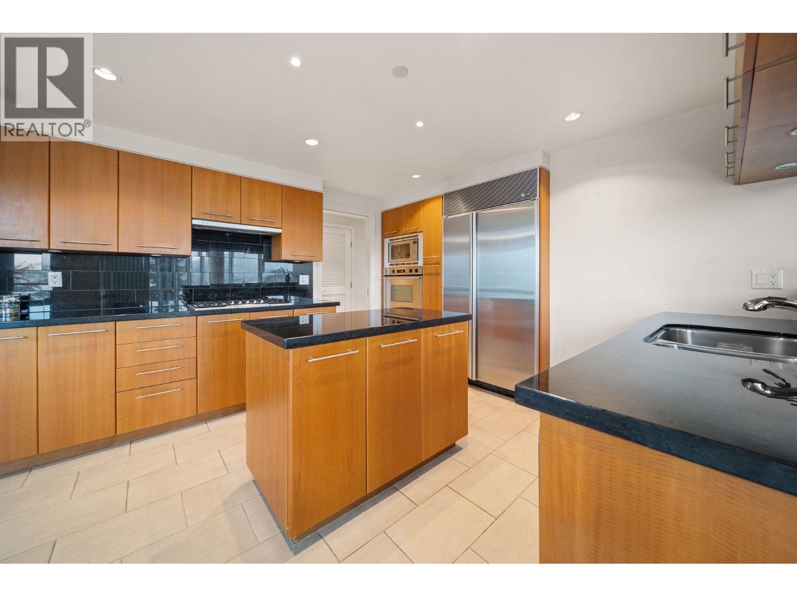 Photo of 402 323 JERVIS STREET 16