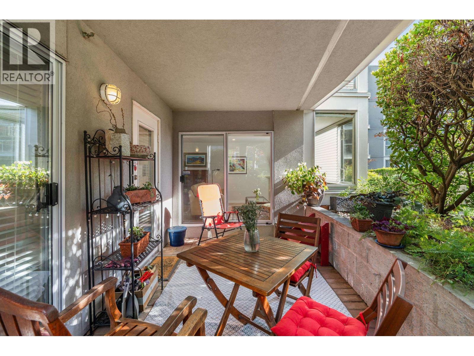Photo of 112 8450 JELLICOE STREET 24