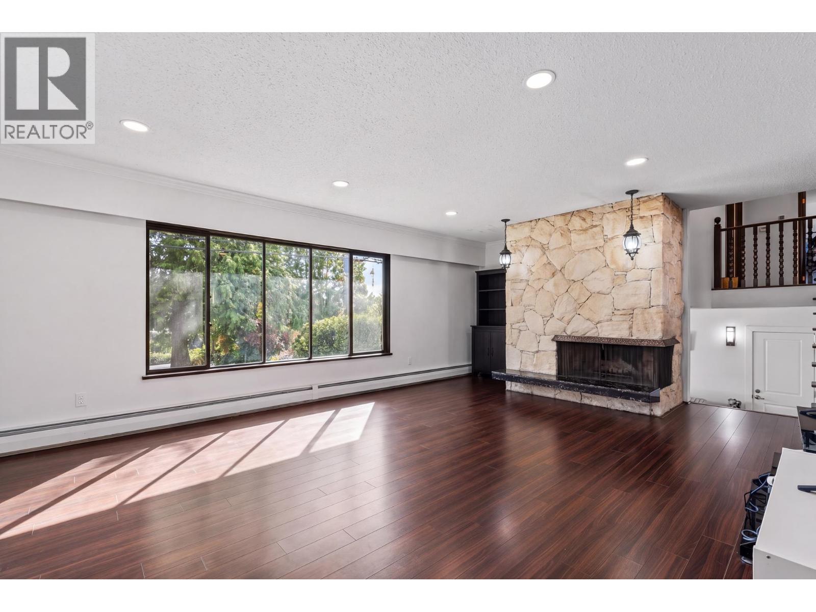 Photo of 6773 HALIFAX STREET 4