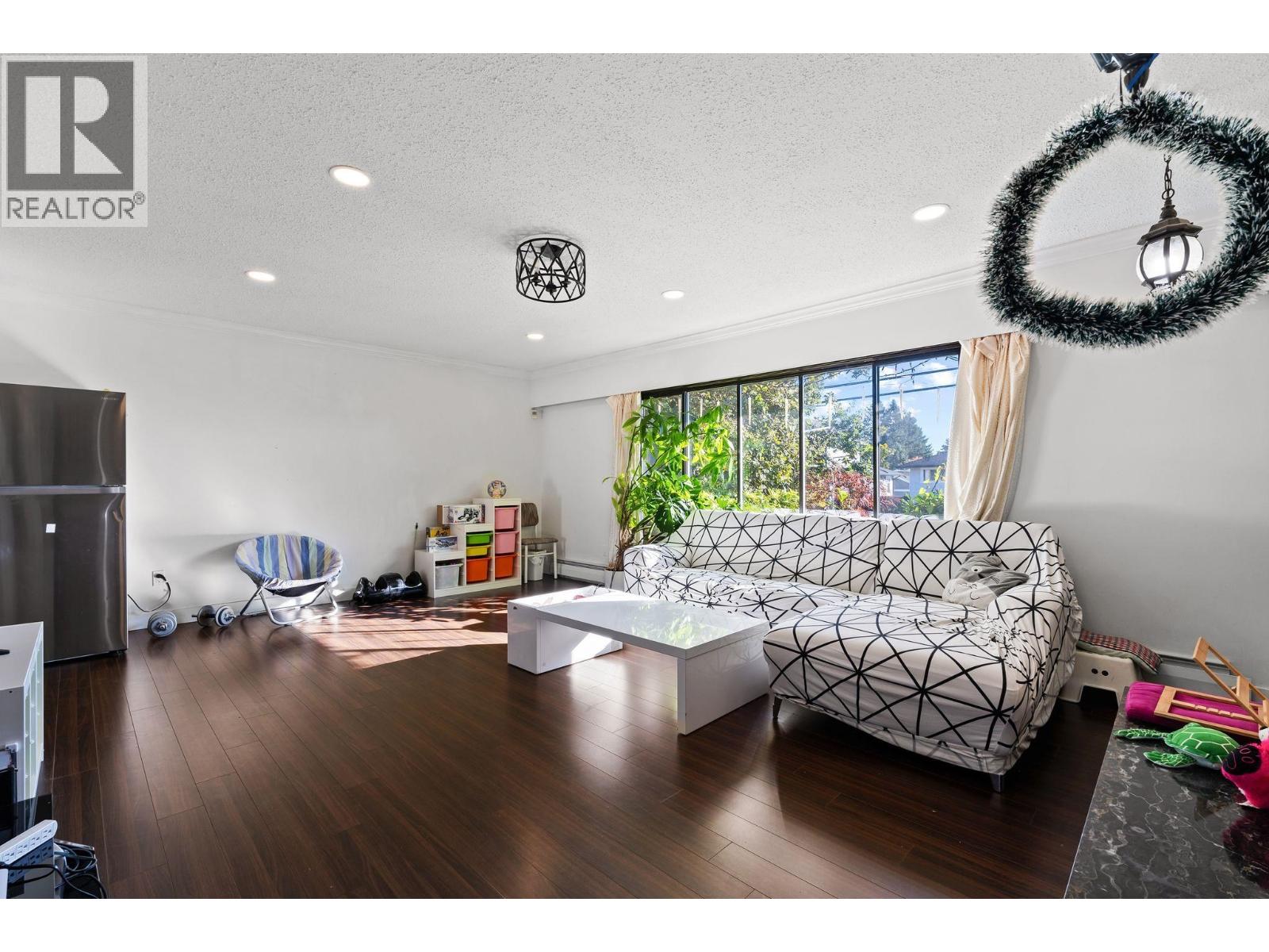 Photo of 6773 HALIFAX STREET 6