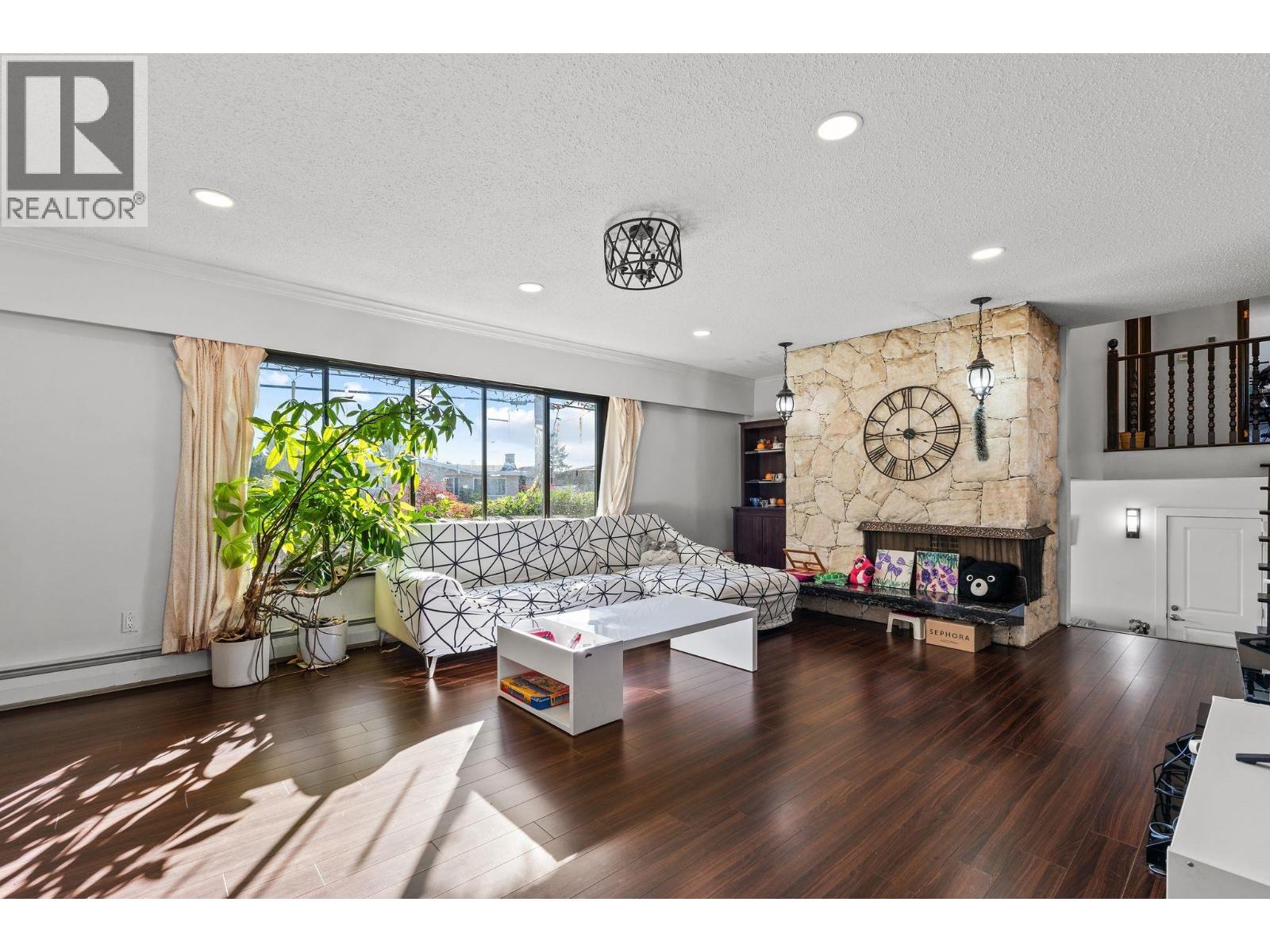 Photo of 6773 HALIFAX STREET 7