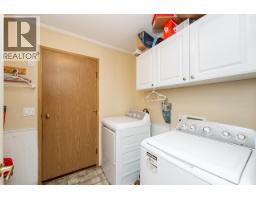 20102 Ditton Street, Maple Ridge, BC V2X9H4 Photo 11