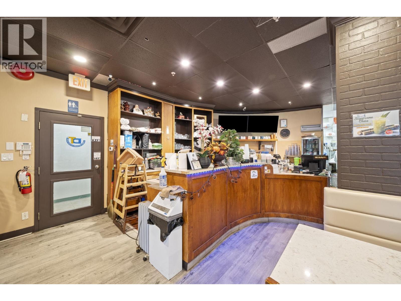 Photo of 101 19141 FORD ROAD 19
