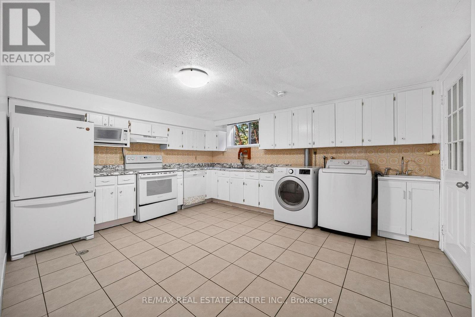 3068 FRANZE DRIVE - 34