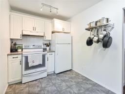 1034 Boyd Avenue, Winnipeg, MB R2X1A1 Photo 16