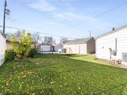 1034 Boyd Avenue, Winnipeg, MB R2X1A1 Photo 40