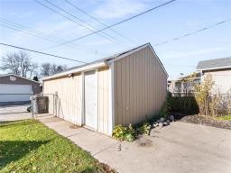 1034 Boyd Avenue, Winnipeg, MB R2X1A1 Photo 41