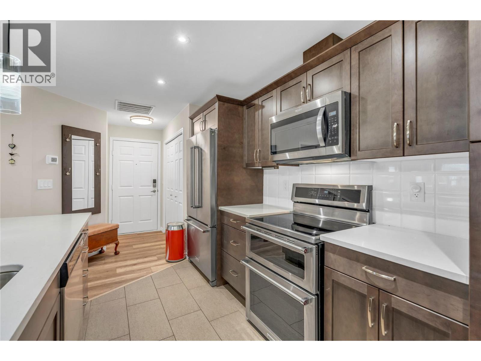 #704 3346 SKAHA LAKE Road - 12