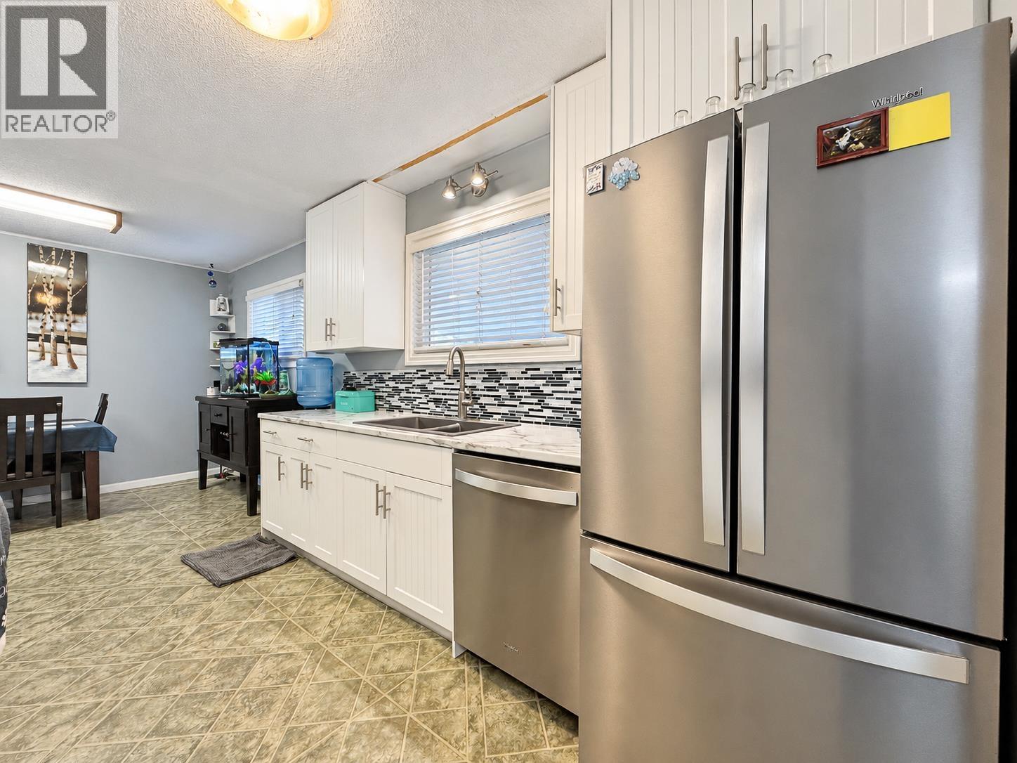4075 FOURTH AVENUE - 13