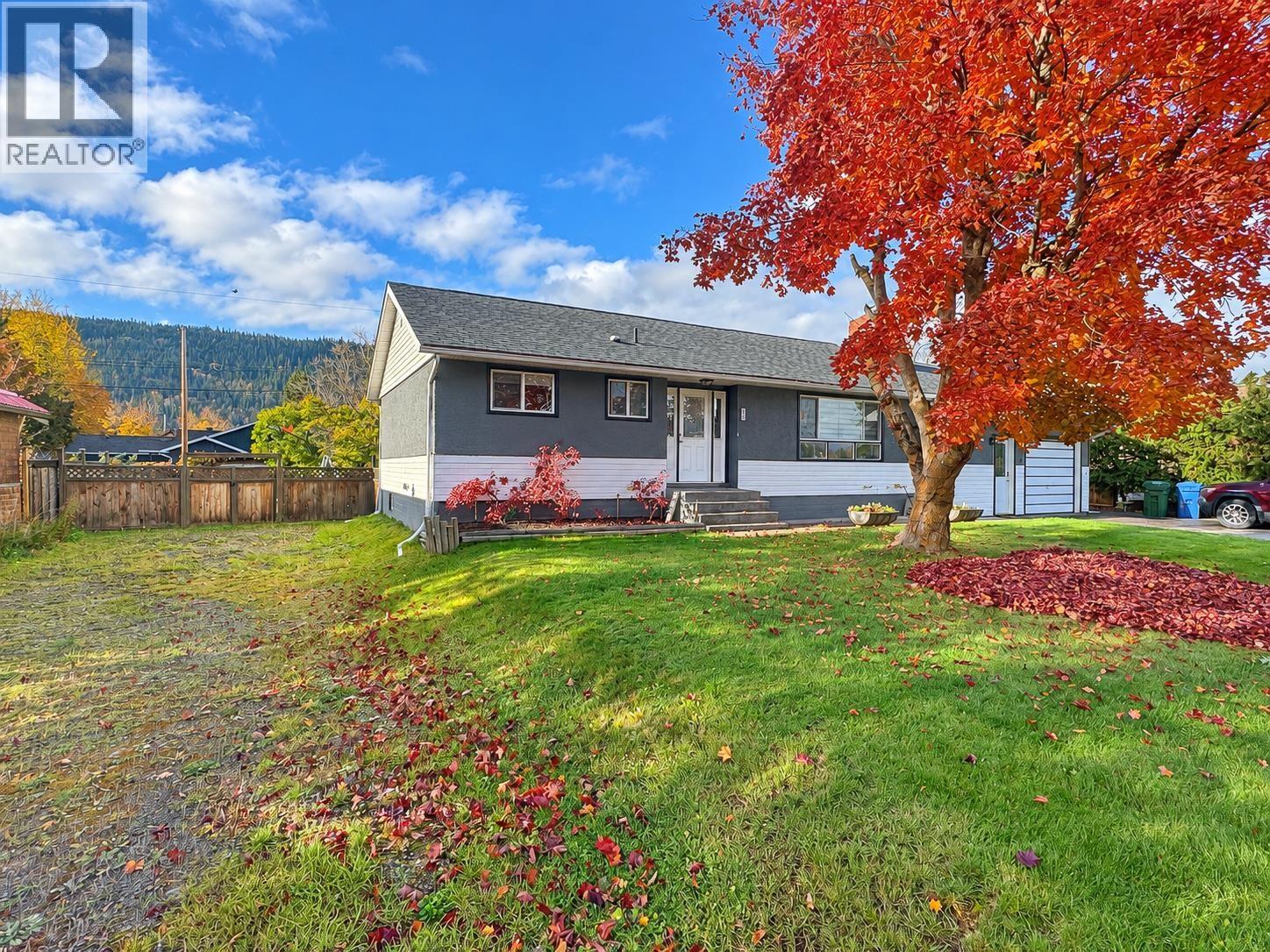4075 FOURTH AVENUE - 40
