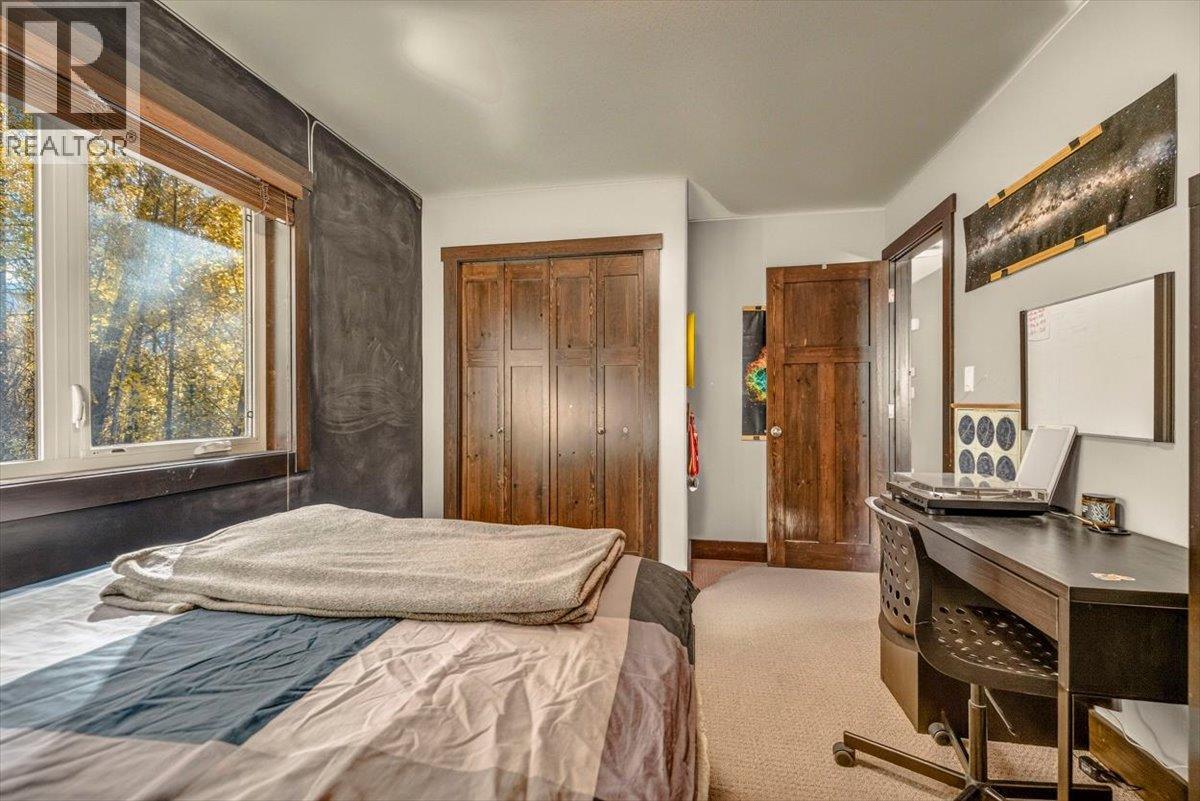 10 Silver Ridge Way, Fernie - Image 1