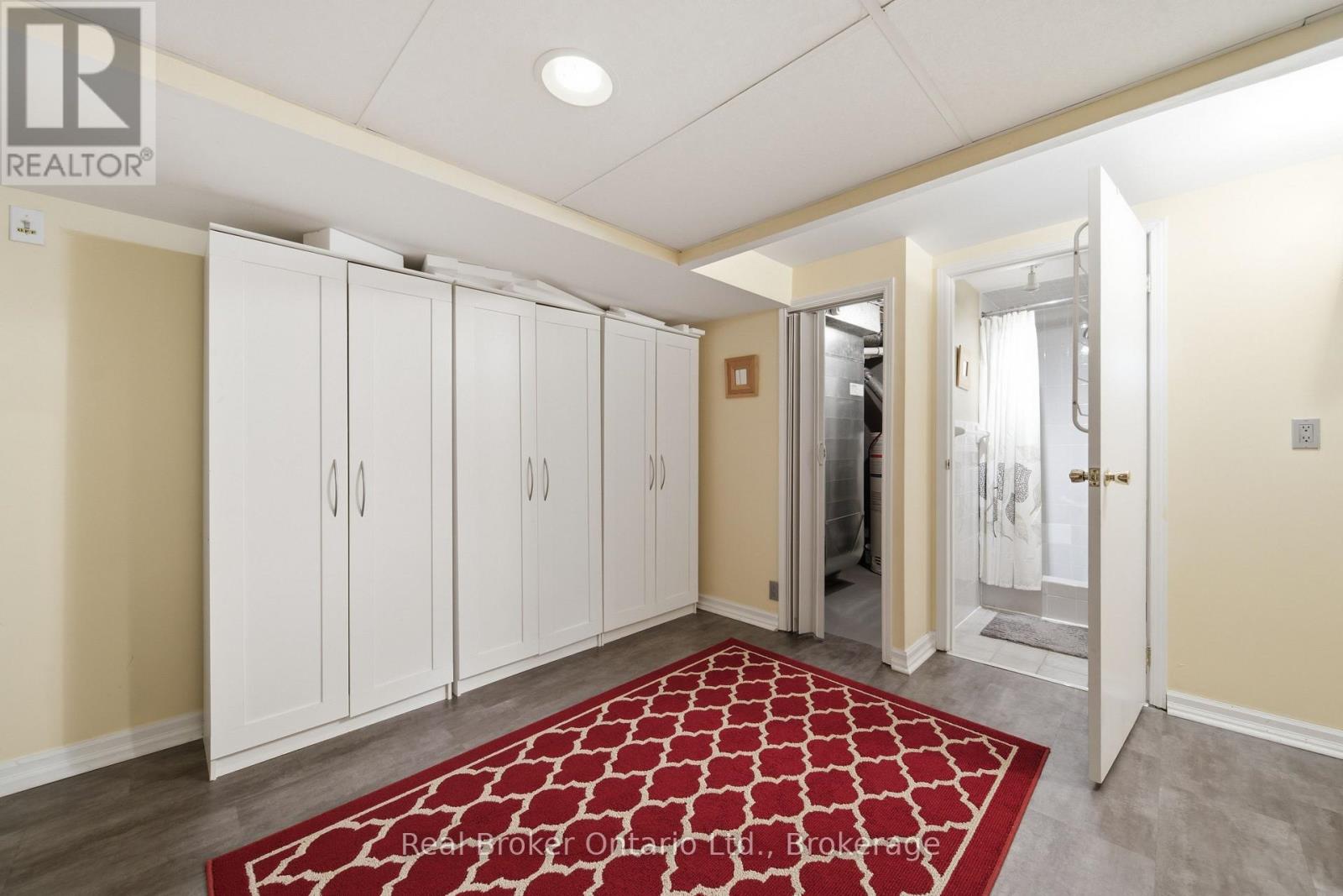 22 MOUNTFORD DRIVE - 32