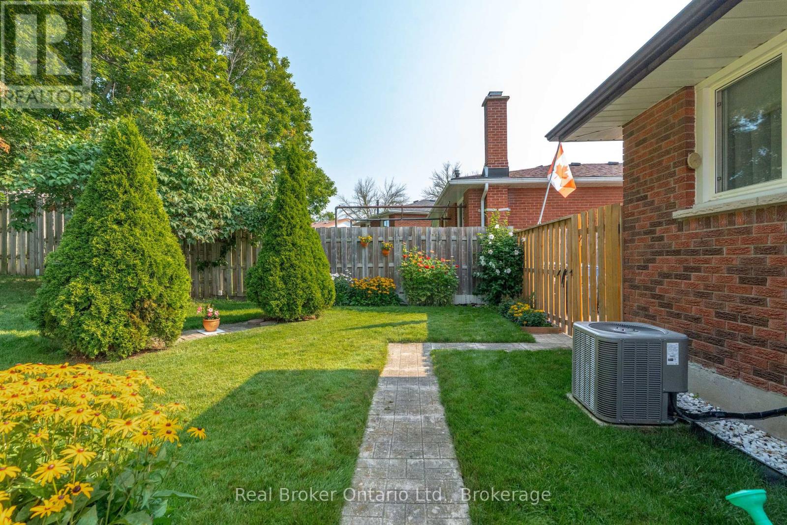22 MOUNTFORD DRIVE - 40
