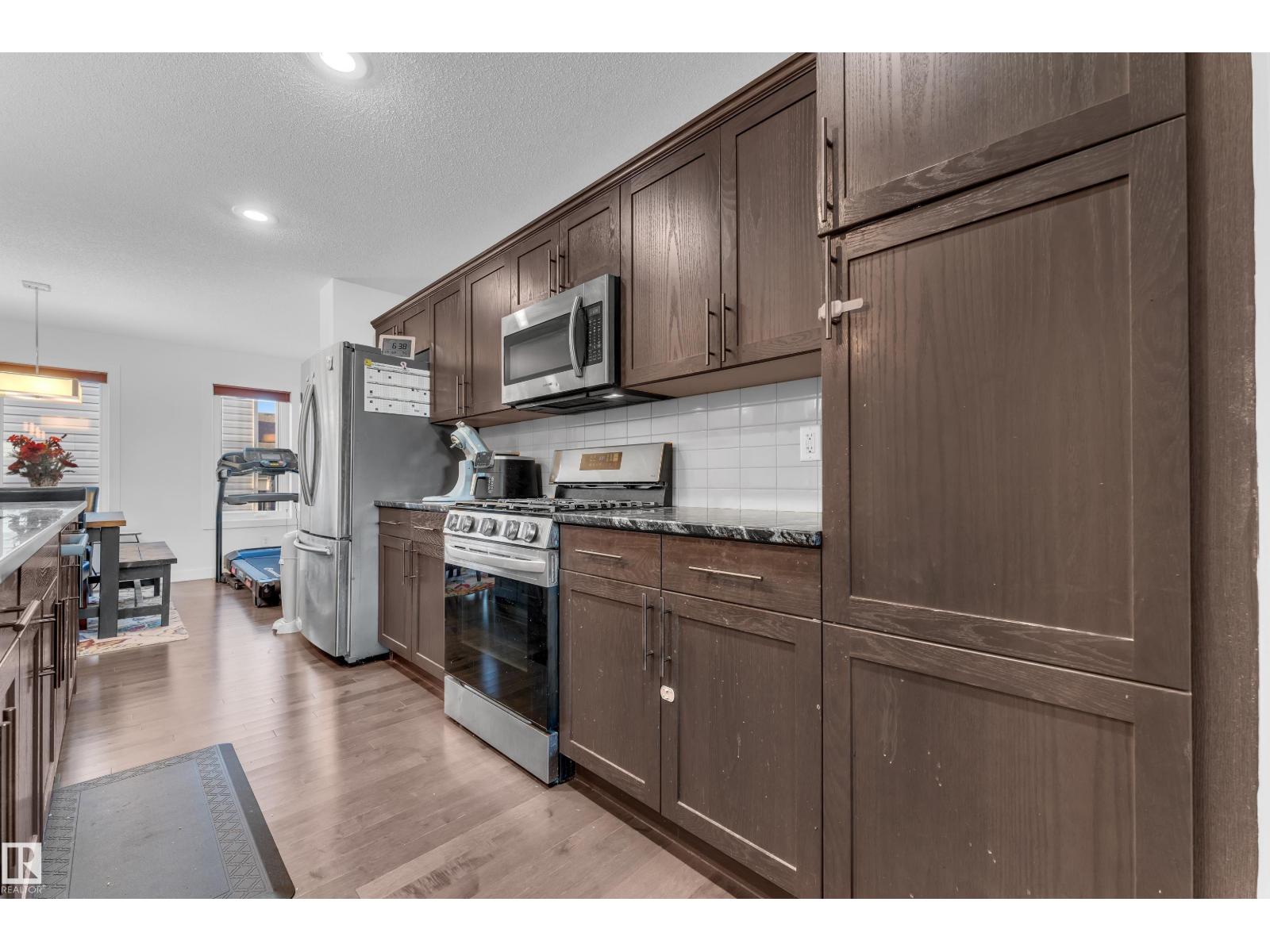 16052 11 AV SW SW, Edmonton — photo 7