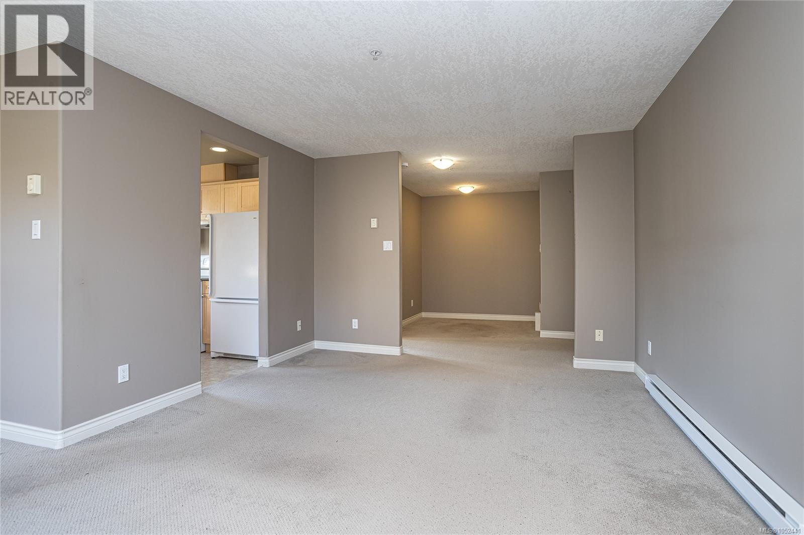 #102 650 Dobson Rd - 12