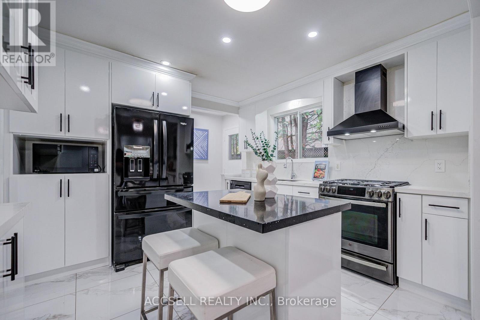 440 Sunset Drive, Oakville, ON photo 11