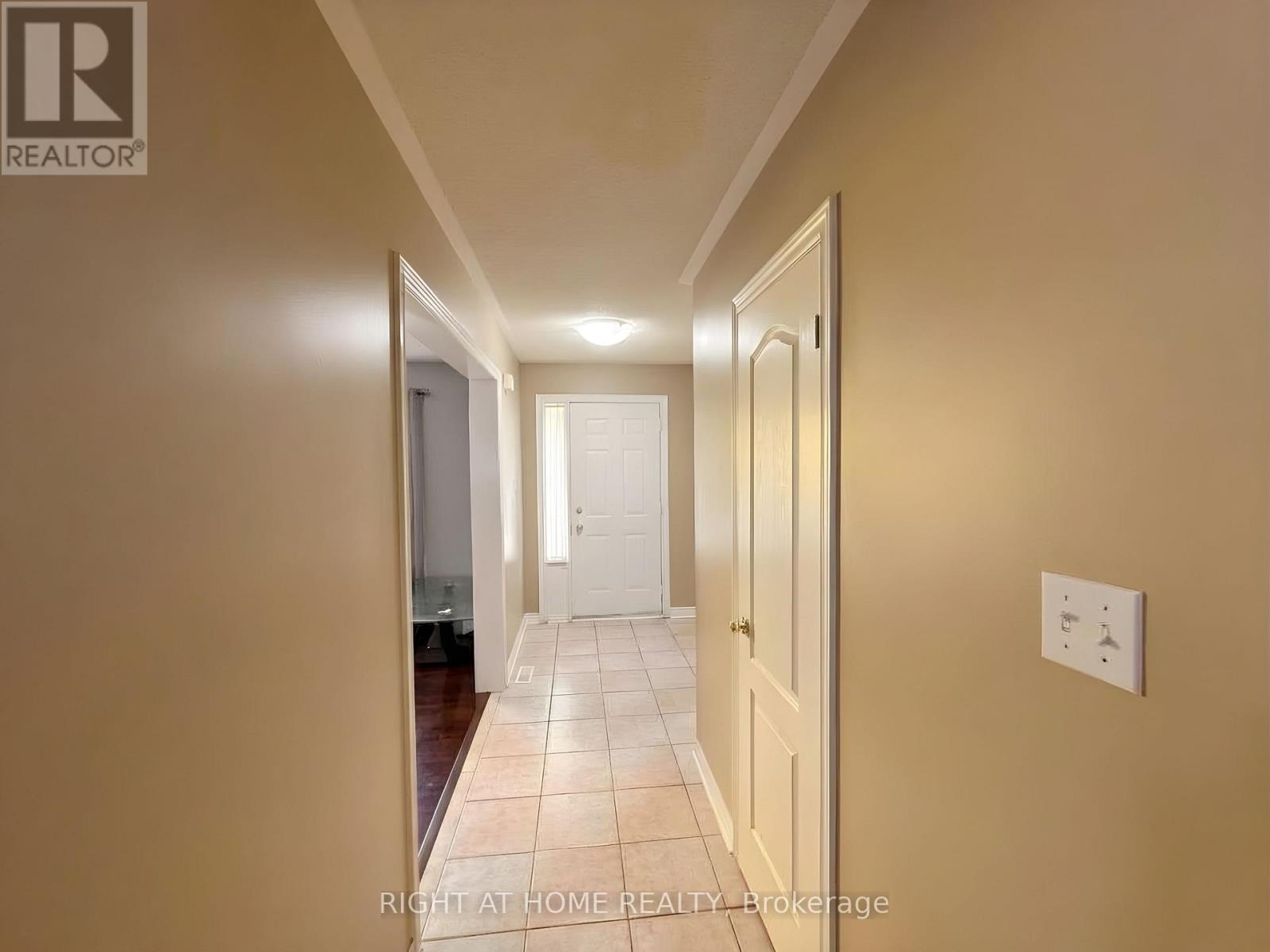 4 FIELD SPARROW ROAD, Brampton (Sandringham-Wellington) — photo 2