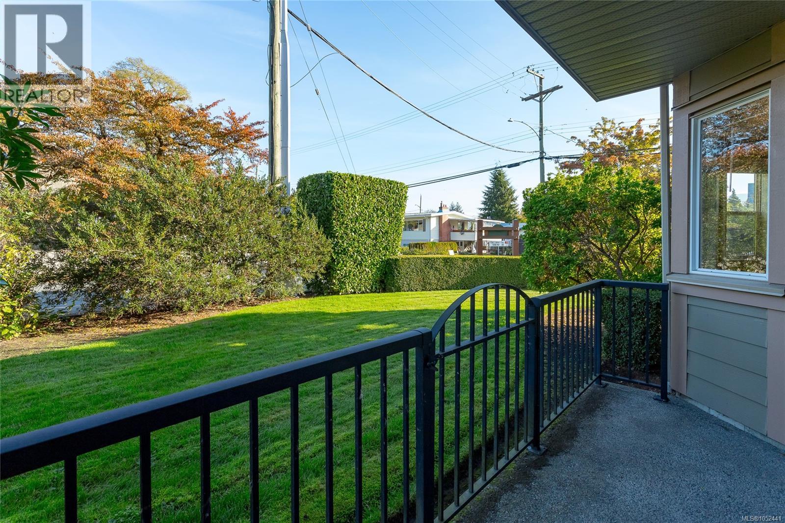 #102 650 Dobson Rd - 23