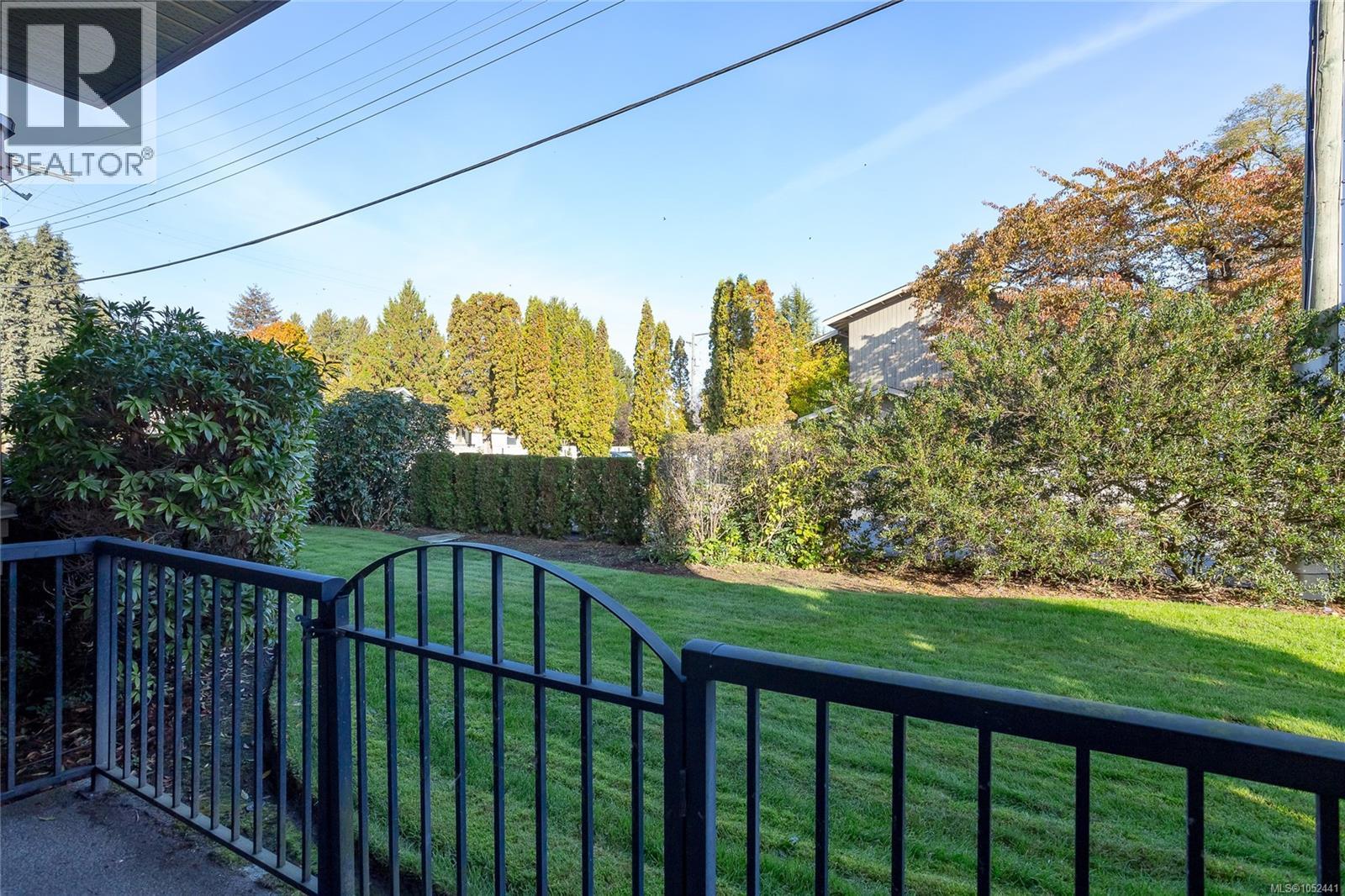 #102 650 Dobson Rd - 24