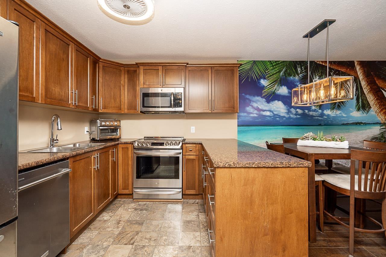 303 33464 GEORGE FERGUSON WAY, Abbotsford - Image 1