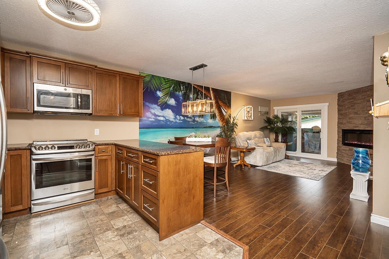 303 33464 GEORGE FERGUSON WAY, Abbotsford - Image 1
