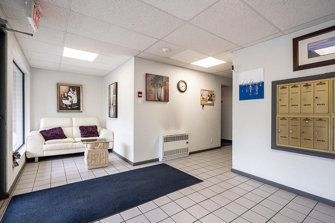 303 33464 GEORGE FERGUSON WAY, Abbotsford - Image 1