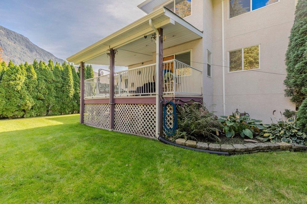Photo of 223 BALSAM AVENUE, Harrison Hot Springs 38