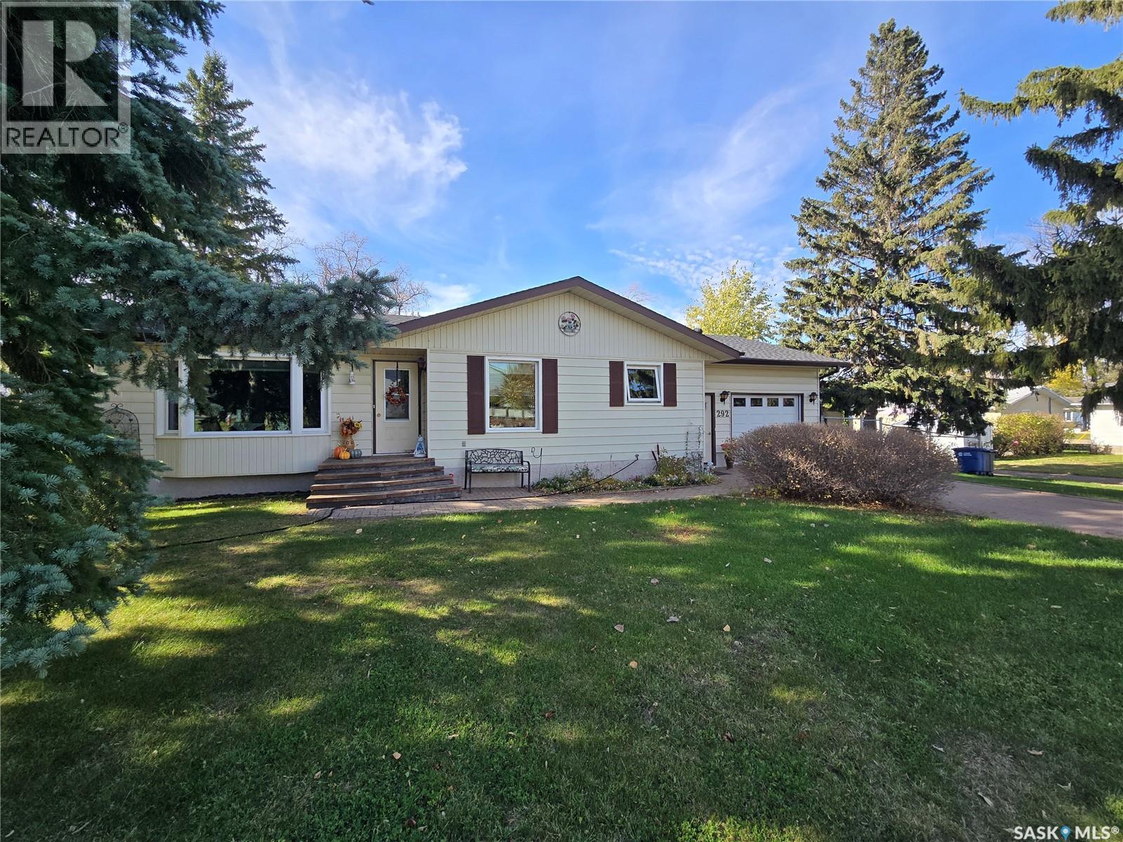 292 7th AVENUE, Broadview