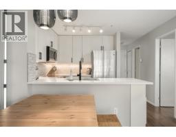 305 124 W 3rd Street, North Vancouver, BC V7M1E8 Photo 8