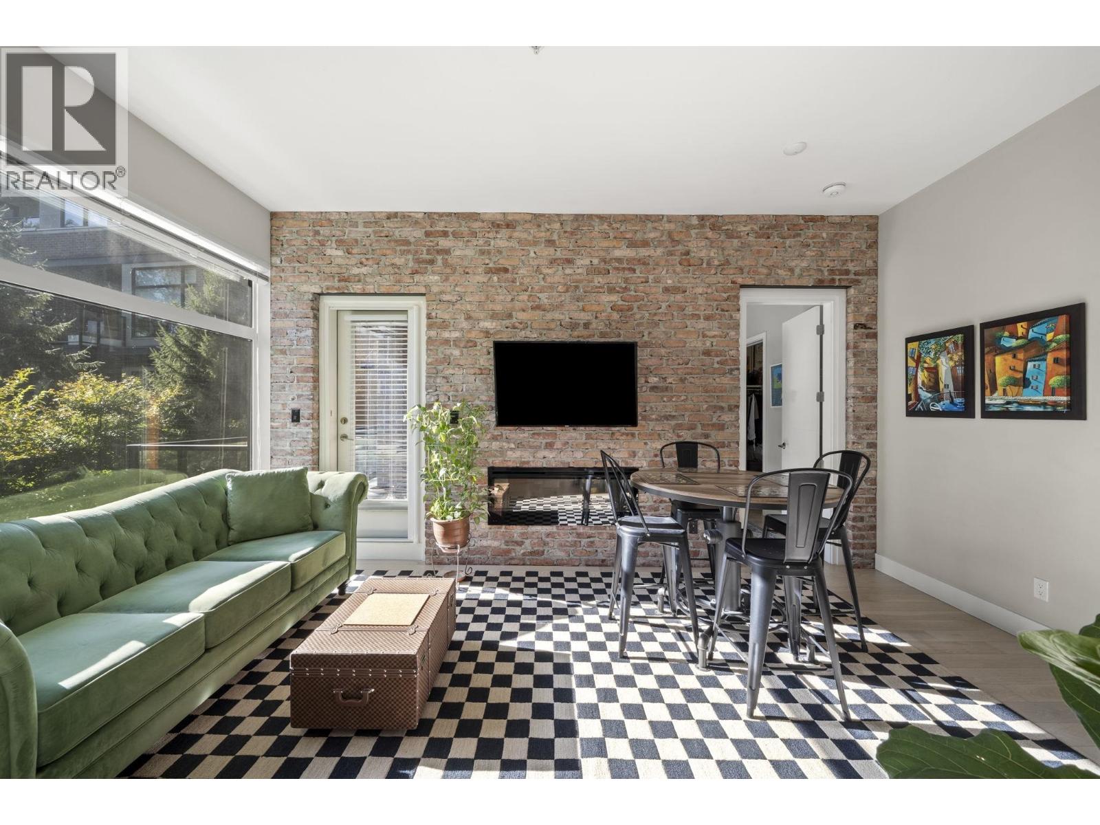 Photo of 206 262 SALTER STREET 7