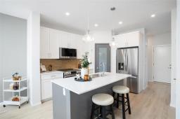 121 Moonlight Bay, Winnipeg, MB R3Y2E8 Photo 8