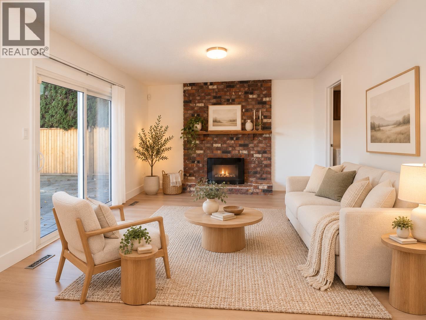 Photo of 9866 ASHWOOD DRIVE 6