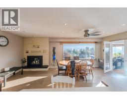 200 West Bench Drive, Penticton, BC V2A8X8 Photo 30