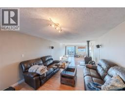200 West Bench Drive, Penticton, BC V2A8X8 Photo 17
