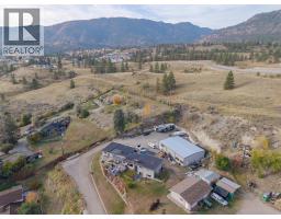 4pc Bathroom - 200 West Bench Drive, Penticton, BC V2A8X8 Photo 9