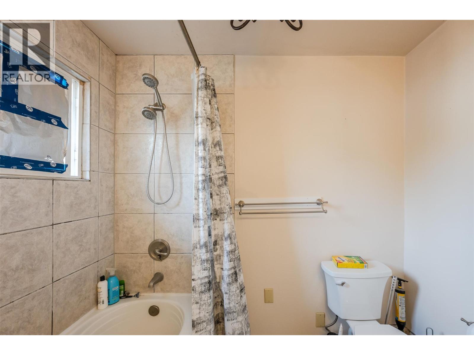  200 West Bench Drive, Penticton