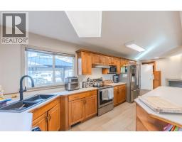 200 West Bench Drive, Penticton, BC V2A8X8 Photo 37